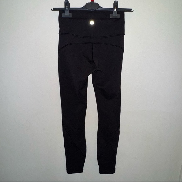 Lululemon Crop Capris Black Leggings Women’s Size 4 - Picture 2 of 9